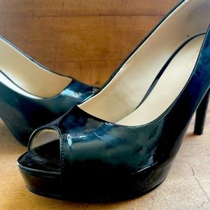 Nine West black platform shoes